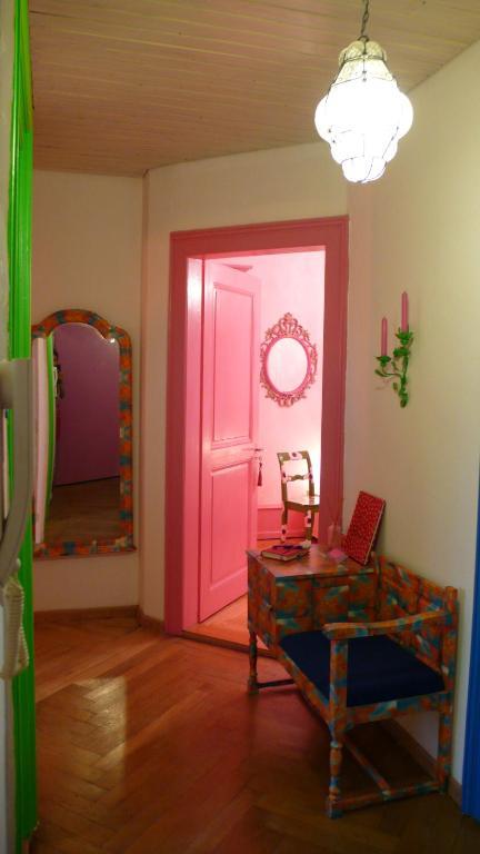 بازل B&B La Vie En Rose الغرفة الصورة