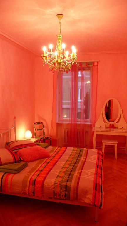 بازل B&B La Vie En Rose الغرفة الصورة