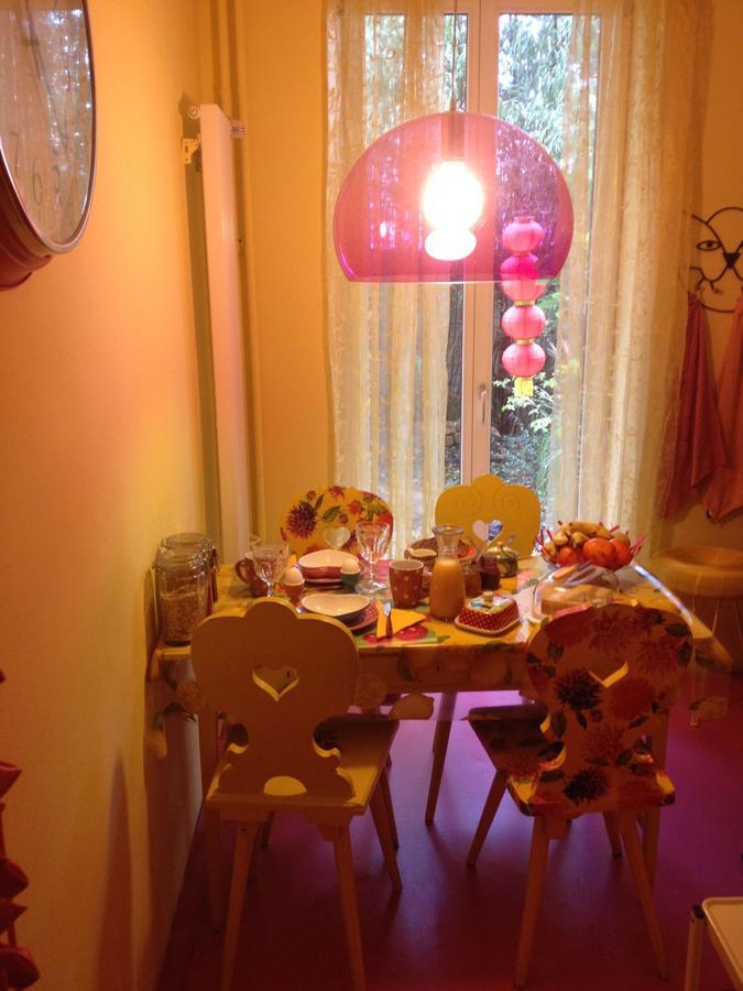 بازل B&B La Vie En Rose المظهر الخارجي الصورة
